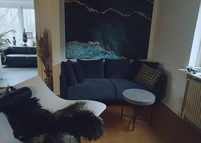 Charming Renovated House In Odder - Family-Friendly Retreat 度假居 *